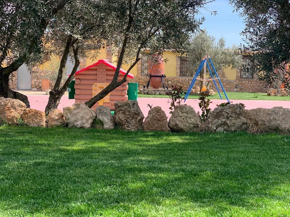 Cortijo Bustamante Guest House Baza 0*,