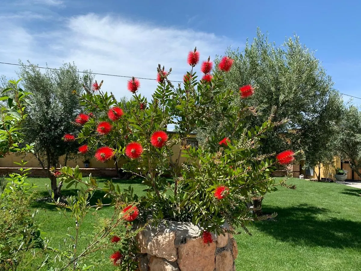Cortijo Bustamante Guest House Baza