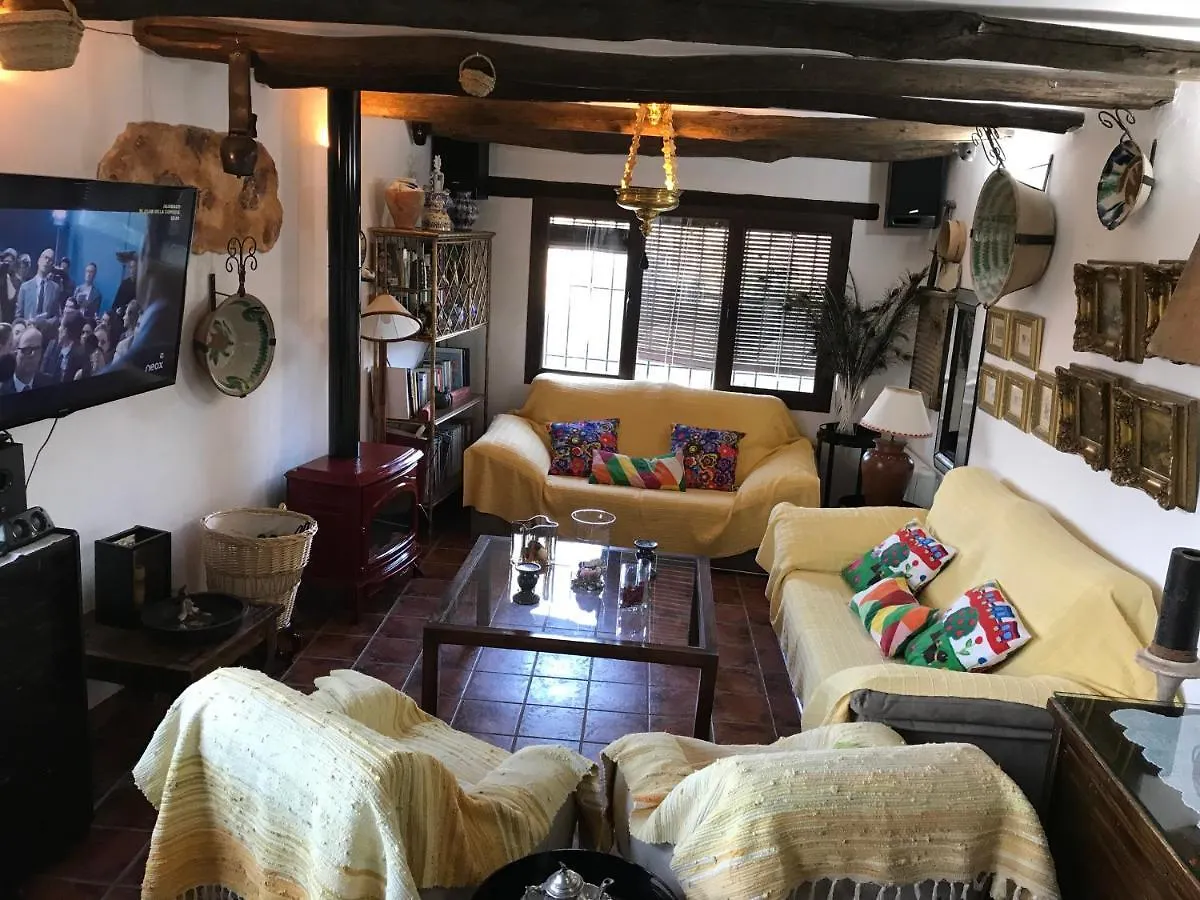 Cortijo Bustamante Guest House Baza